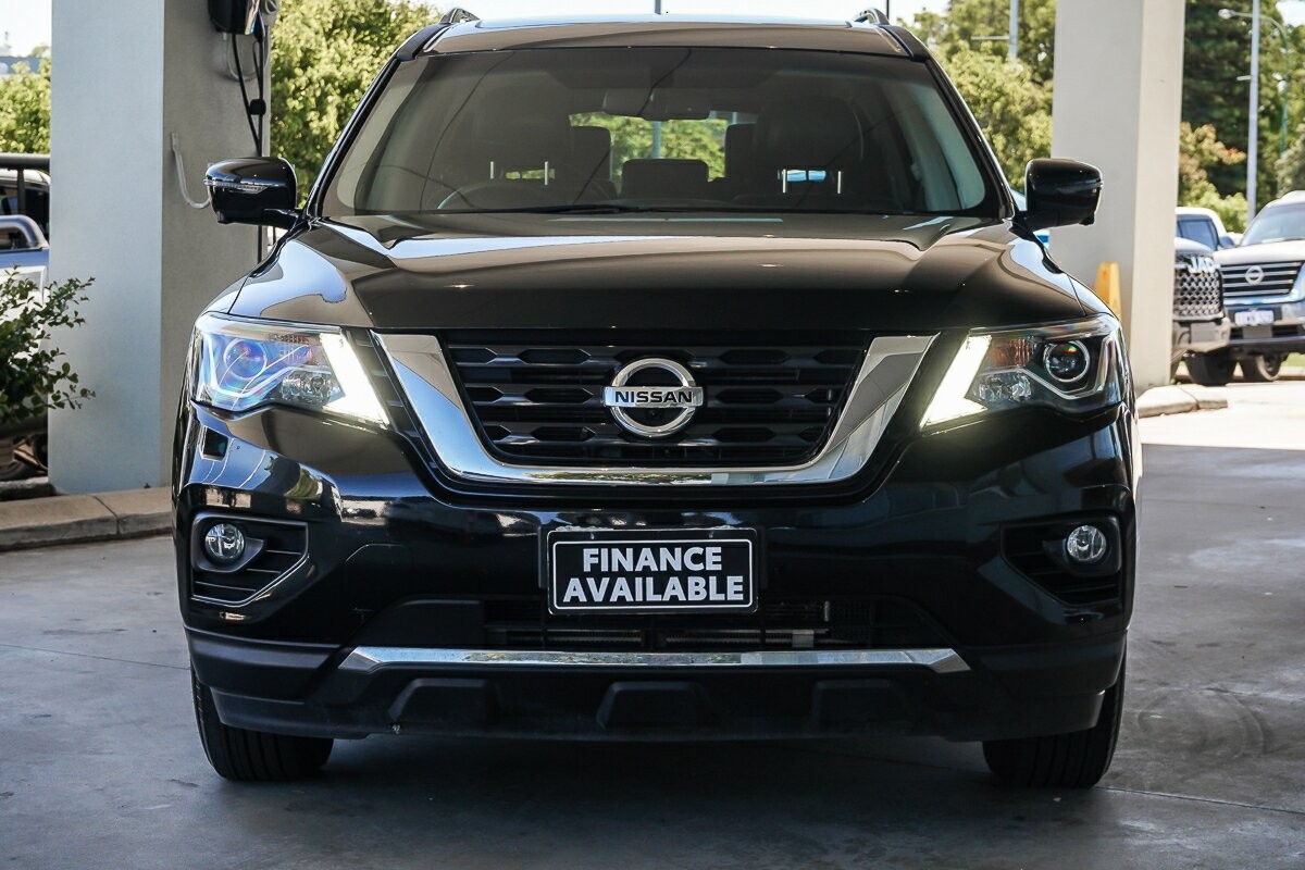 Nissan Pathfinder image 3