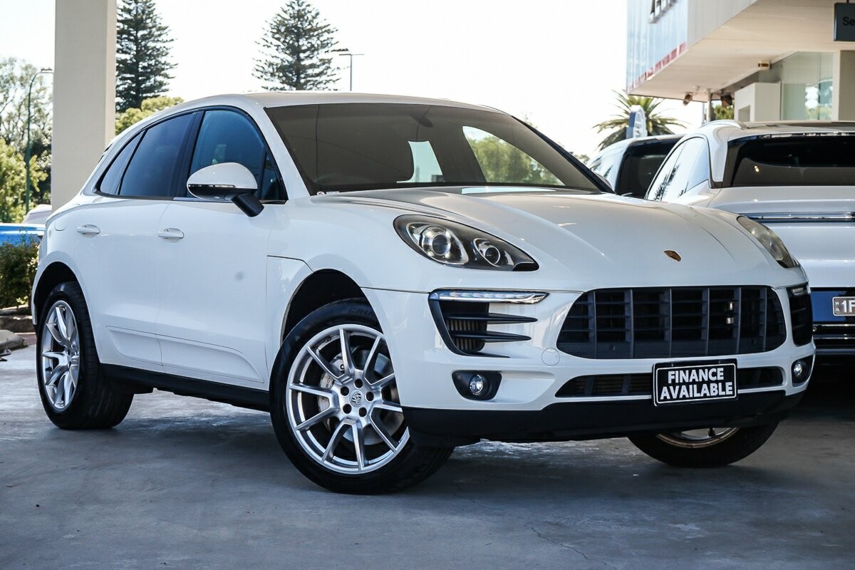 Porsche Macan image 1