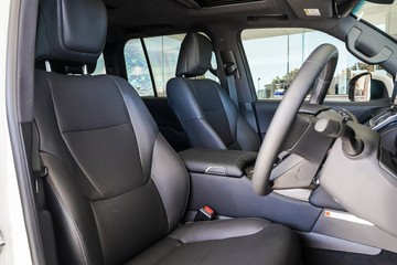 https://vehicle-cdn.autoleague.cloud/31373_U309652_17.jpg