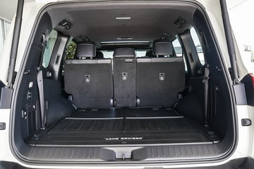 https://vehicle-cdn.autoleague.cloud/31373_U309657_11.jpg