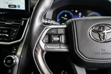 https://vehicle-cdn.autoleague.cloud/31373_U309657_23.jpg