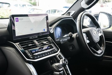 https://vehicle-cdn.autoleague.cloud/31373_U309657_32.jpg