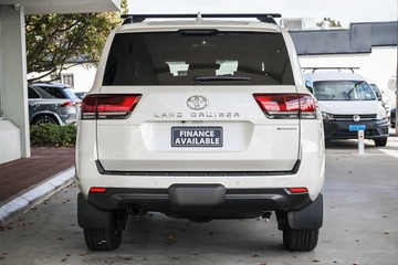 https://vehicle-cdn.autoleague.cloud/31373_U309657_7.jpg