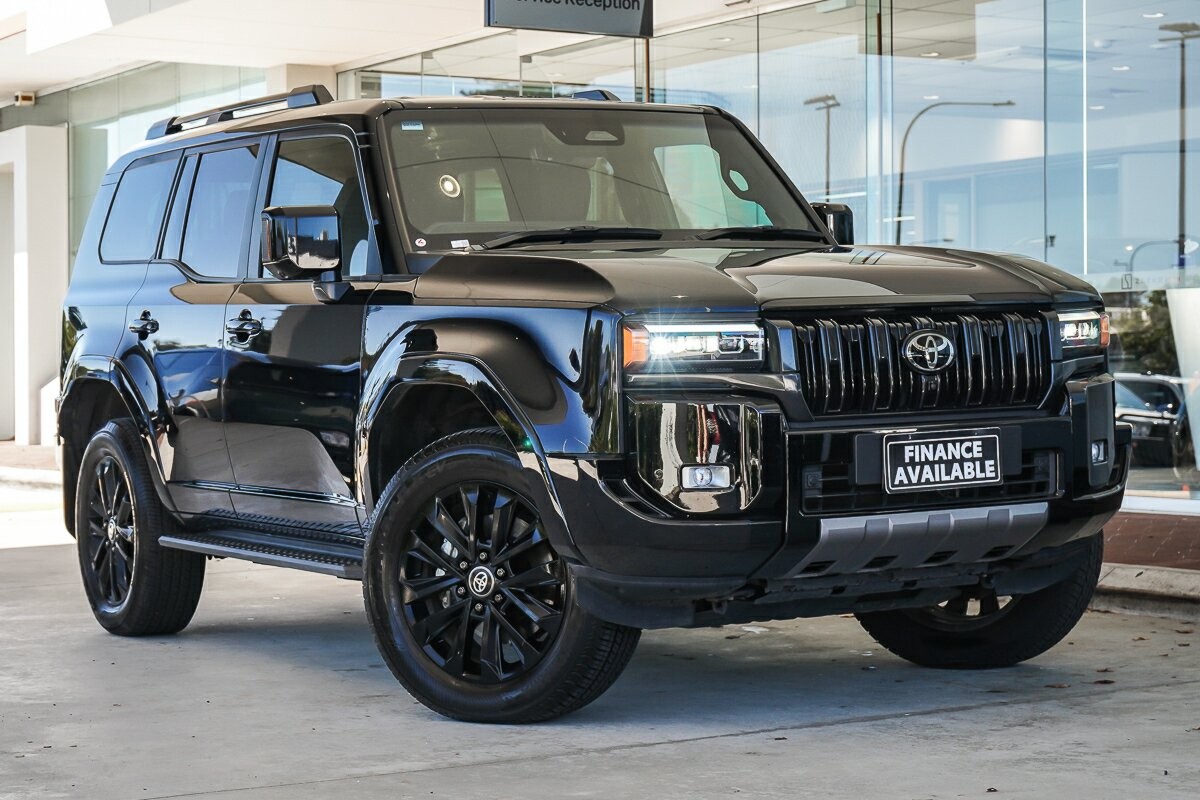 Toyota Landcruiser Prado image 1