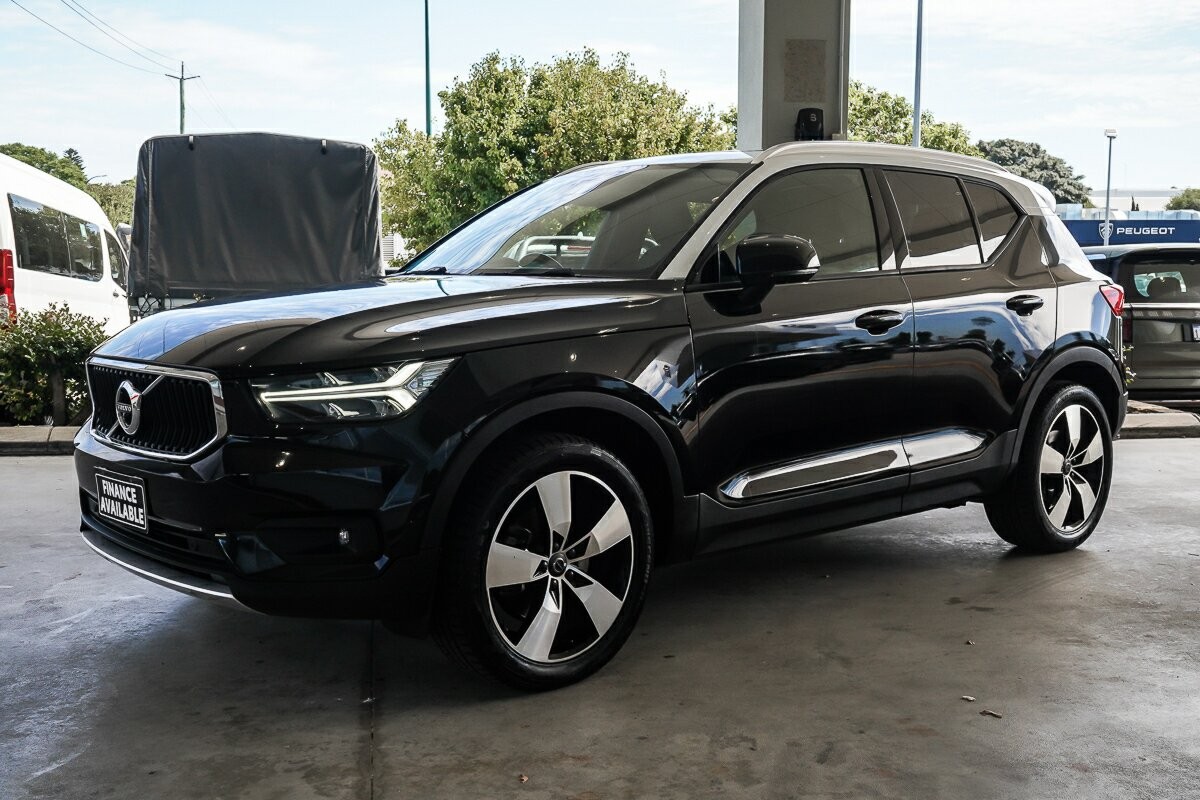 Volvo Xc40 image 4
