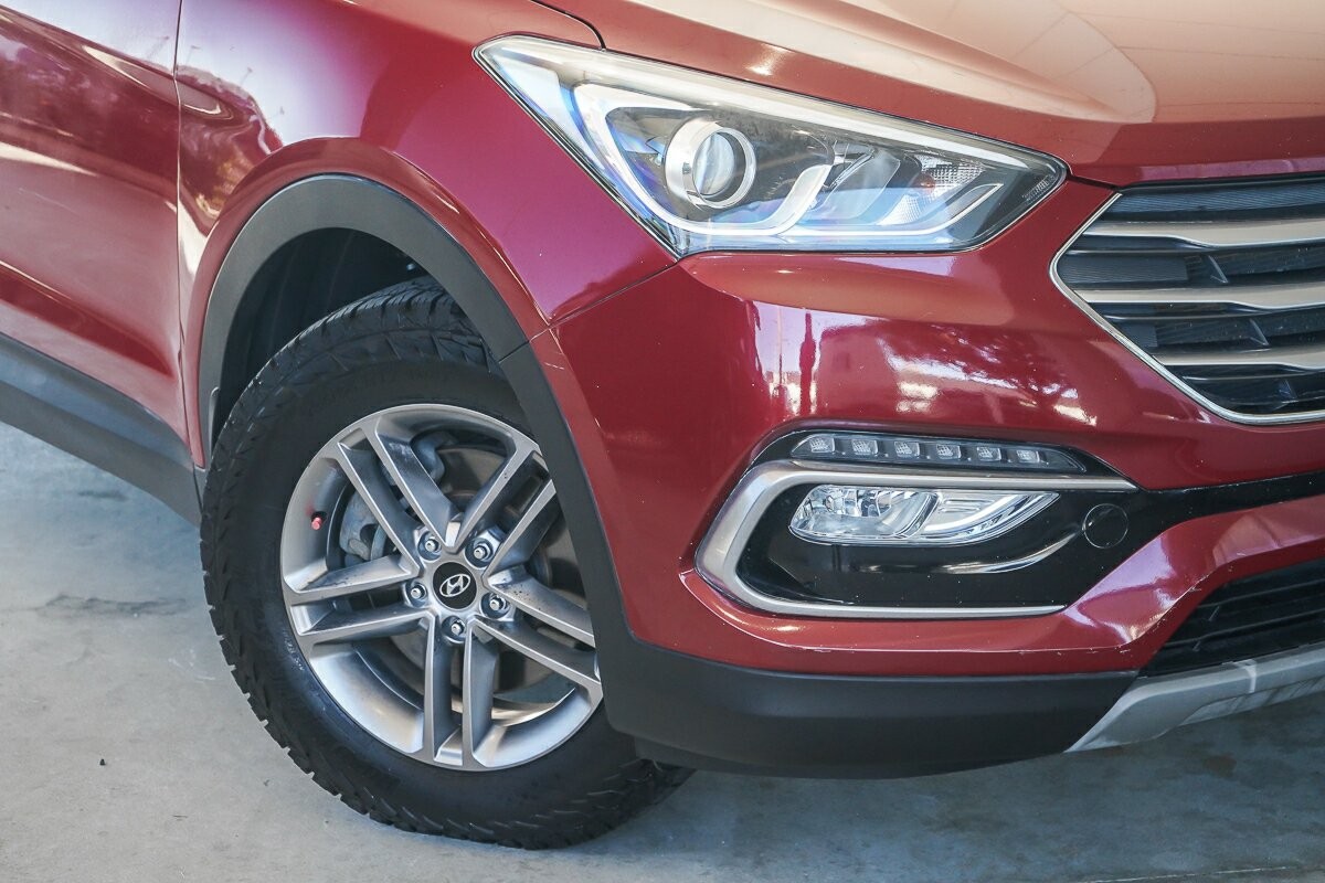 Hyundai Santa Fe image 2