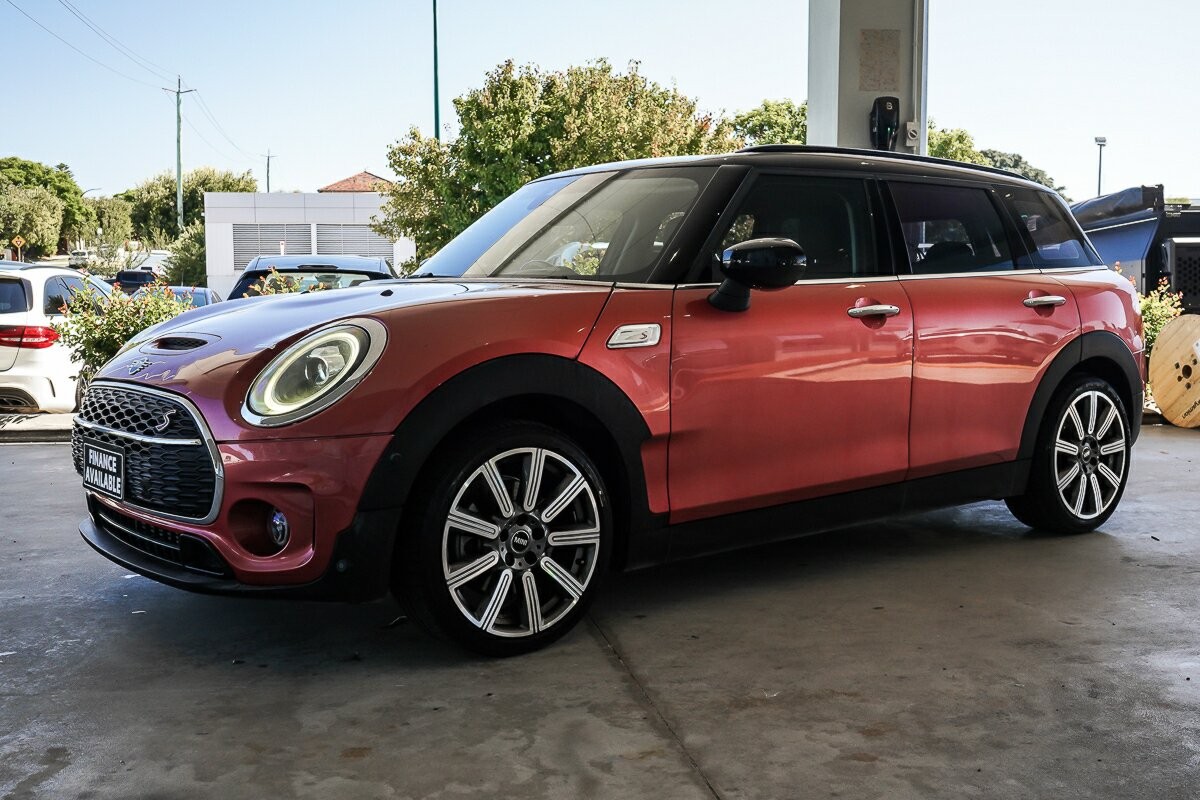 Mini Clubman image 4