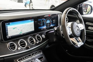 https://vehicle-cdn.autoleague.cloud/31373_U309678_26.jpg
