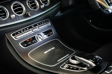 https://vehicle-cdn.autoleague.cloud/31373_U309678_27.jpg