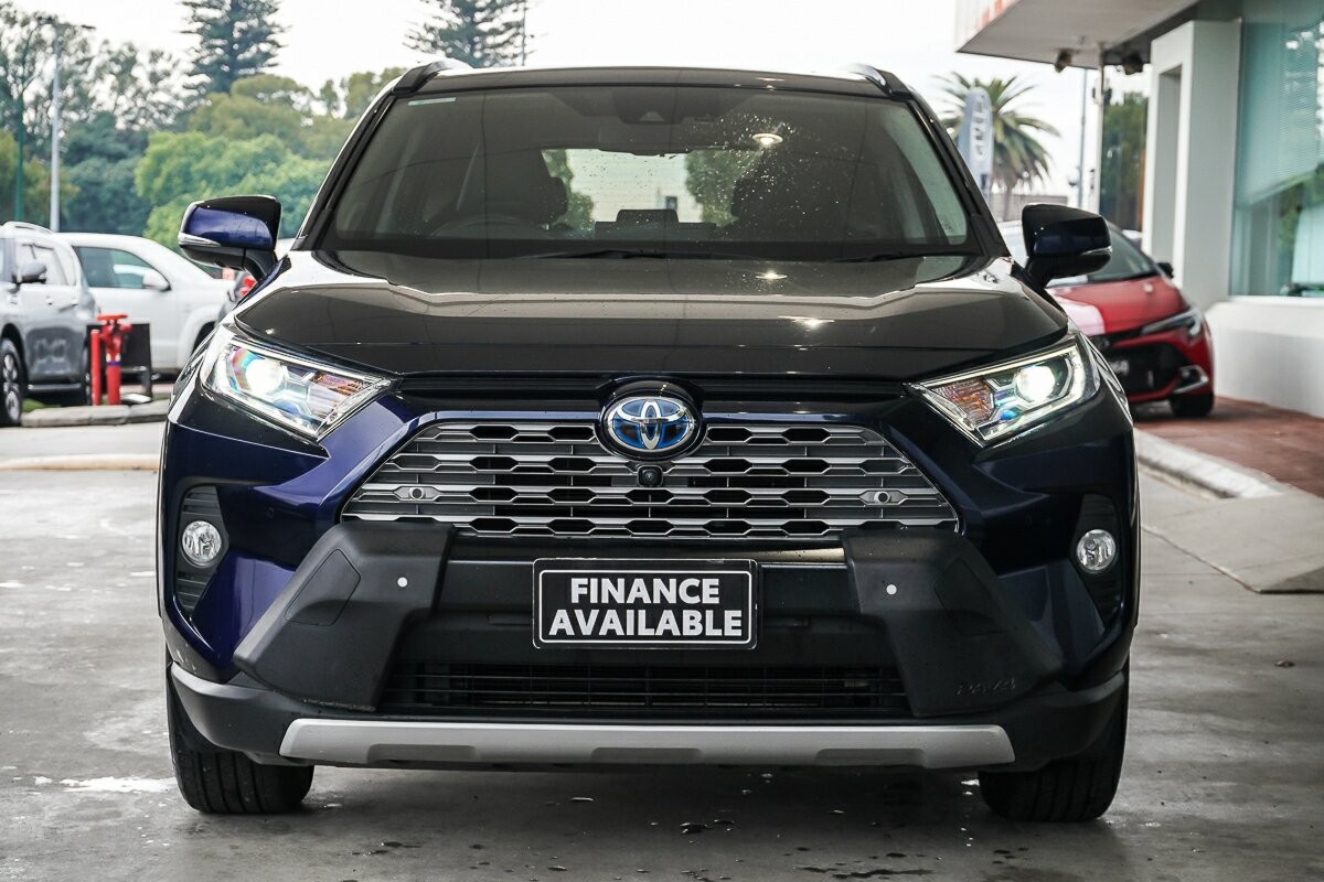 Toyota Rav4 image 3