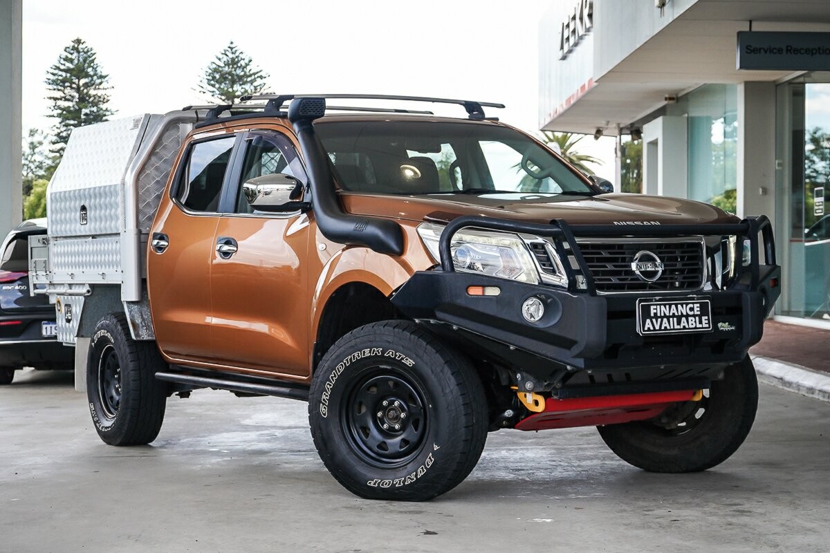 Nissan Navara image 1