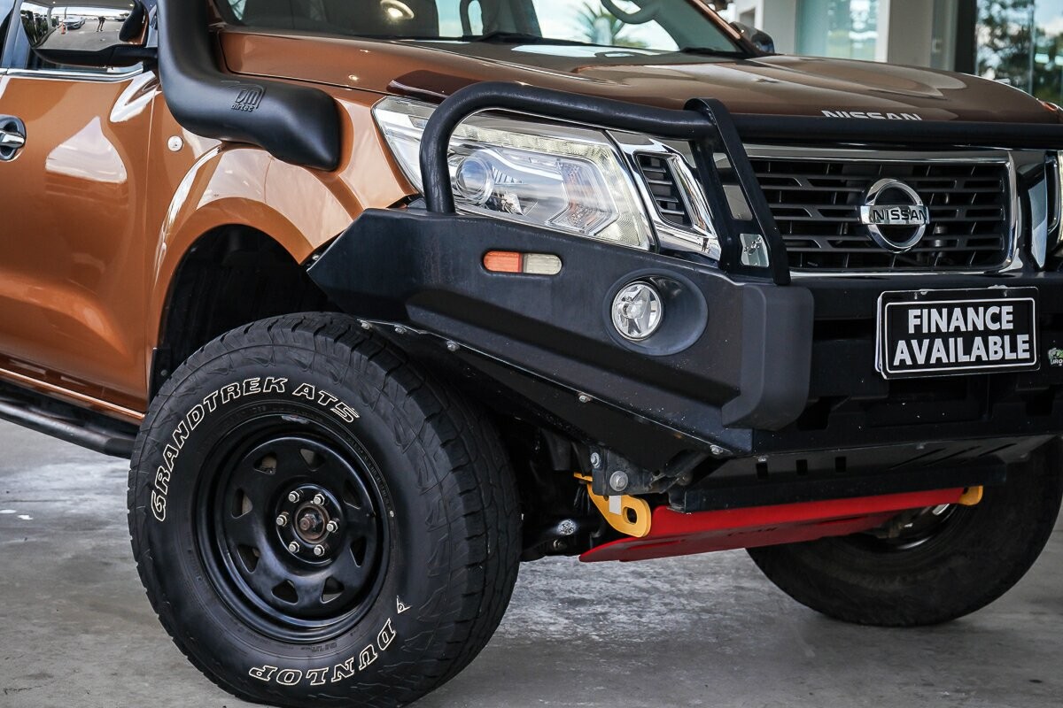 Nissan Navara image 2
