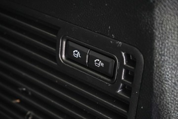 https://vehicle-cdn.autoleague.cloud/31373_U309692_12.jpg