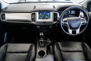 https://vehicle-cdn.autoleague.cloud/31373_U309692_17.jpg