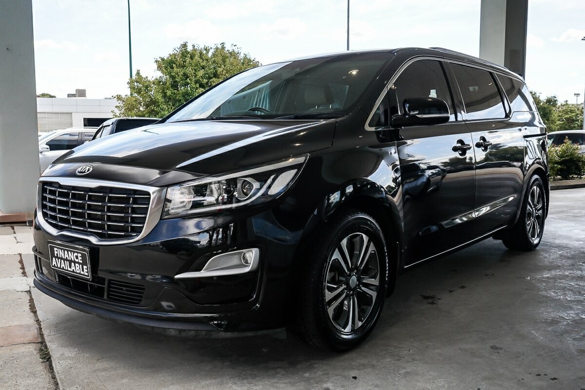 Kia Carnival image 4