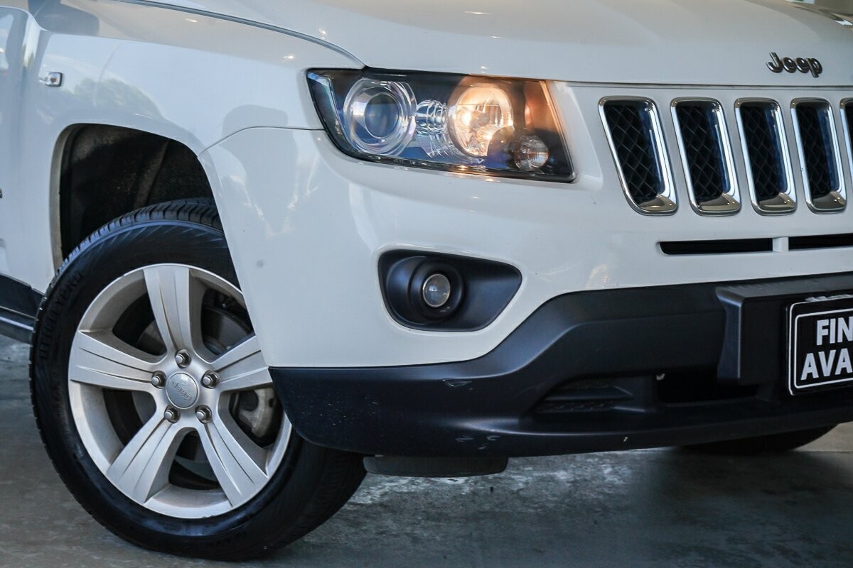 Jeep Compass image 2