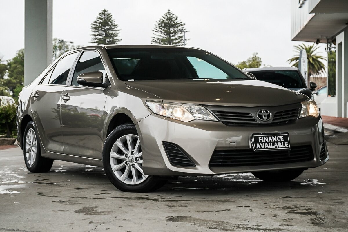 Toyota Camry image 1