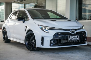 https://vehicle-cdn.autoleague.cloud/31373_U309702_1.jpg