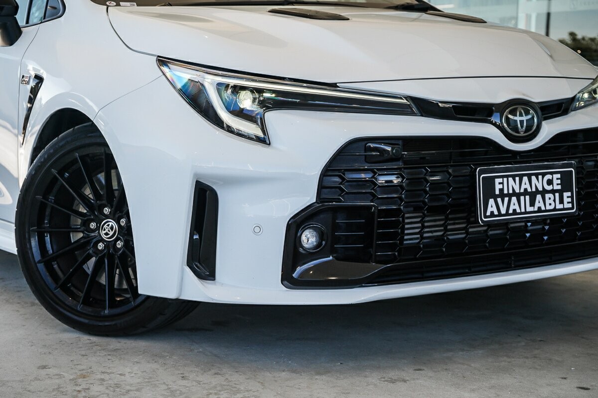 Toyota Corolla image 2