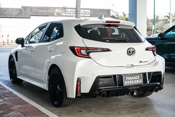 https://vehicle-cdn.autoleague.cloud/31373_U309702_6.jpg