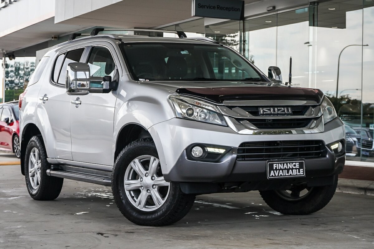 Isuzu Mu-x image 1