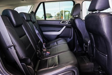 https://vehicle-cdn.autoleague.cloud/31373_U309708_13.jpg