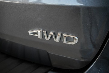 https://vehicle-cdn.autoleague.cloud/31373_U309708_9.jpg