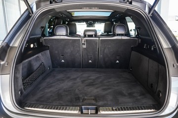 https://vehicle-cdn.autoleague.cloud/31373_U309722_11.jpg