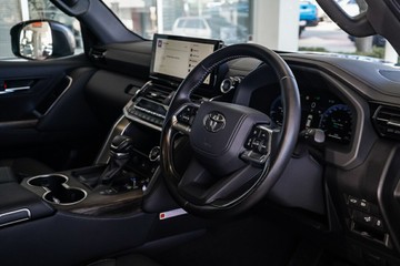 https://vehicle-cdn.autoleague.cloud/31373_U309723_10.jpg