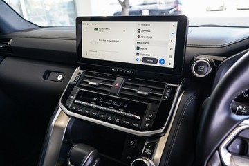 https://vehicle-cdn.autoleague.cloud/31373_U309723_16.jpg