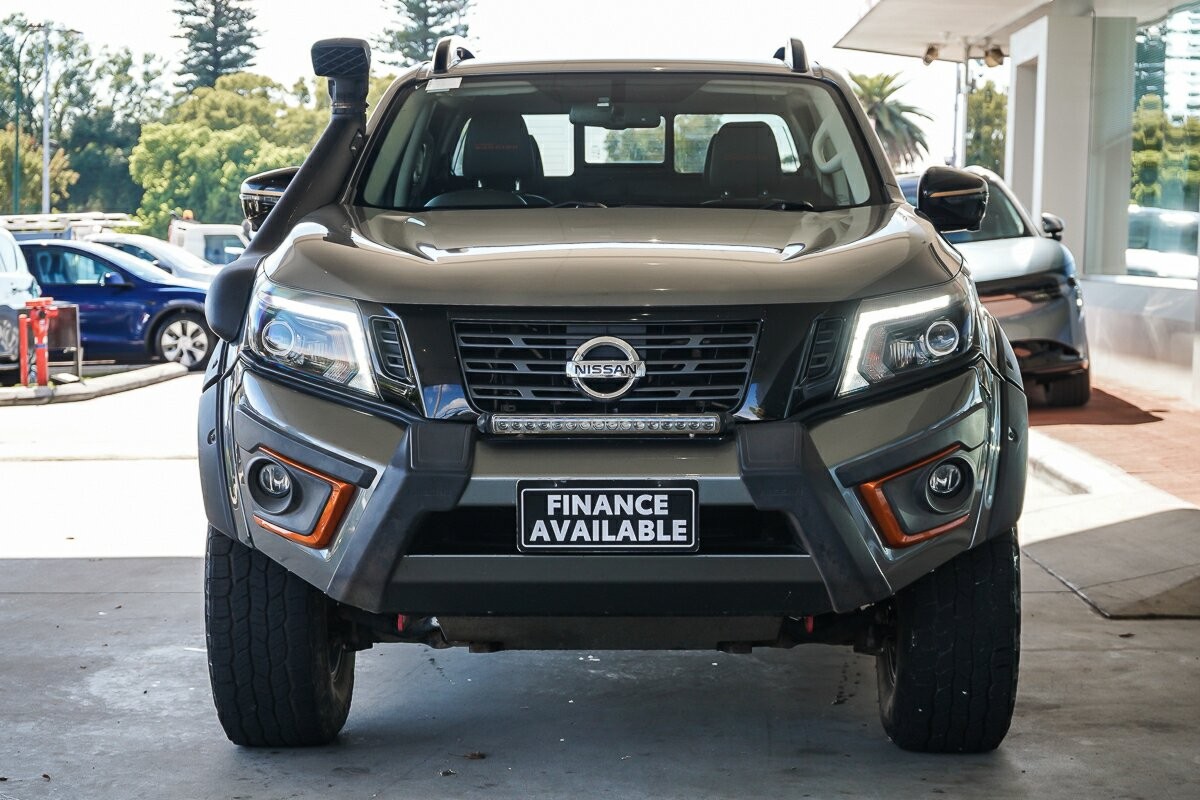 Nissan Navara image 3