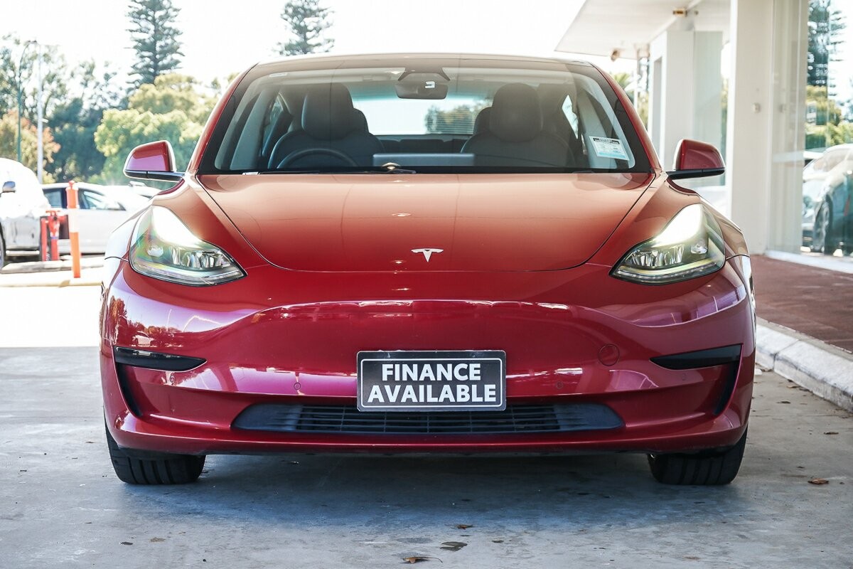 Tesla Model 3 image 3