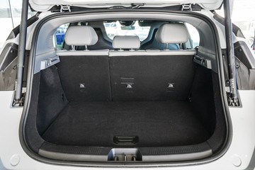 https://vehicle-cdn.autoleague.cloud/31373_U309730_11.jpg