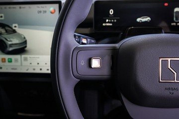 https://vehicle-cdn.autoleague.cloud/31373_U309730_14.jpg