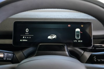https://vehicle-cdn.autoleague.cloud/31373_U309730_16.jpg