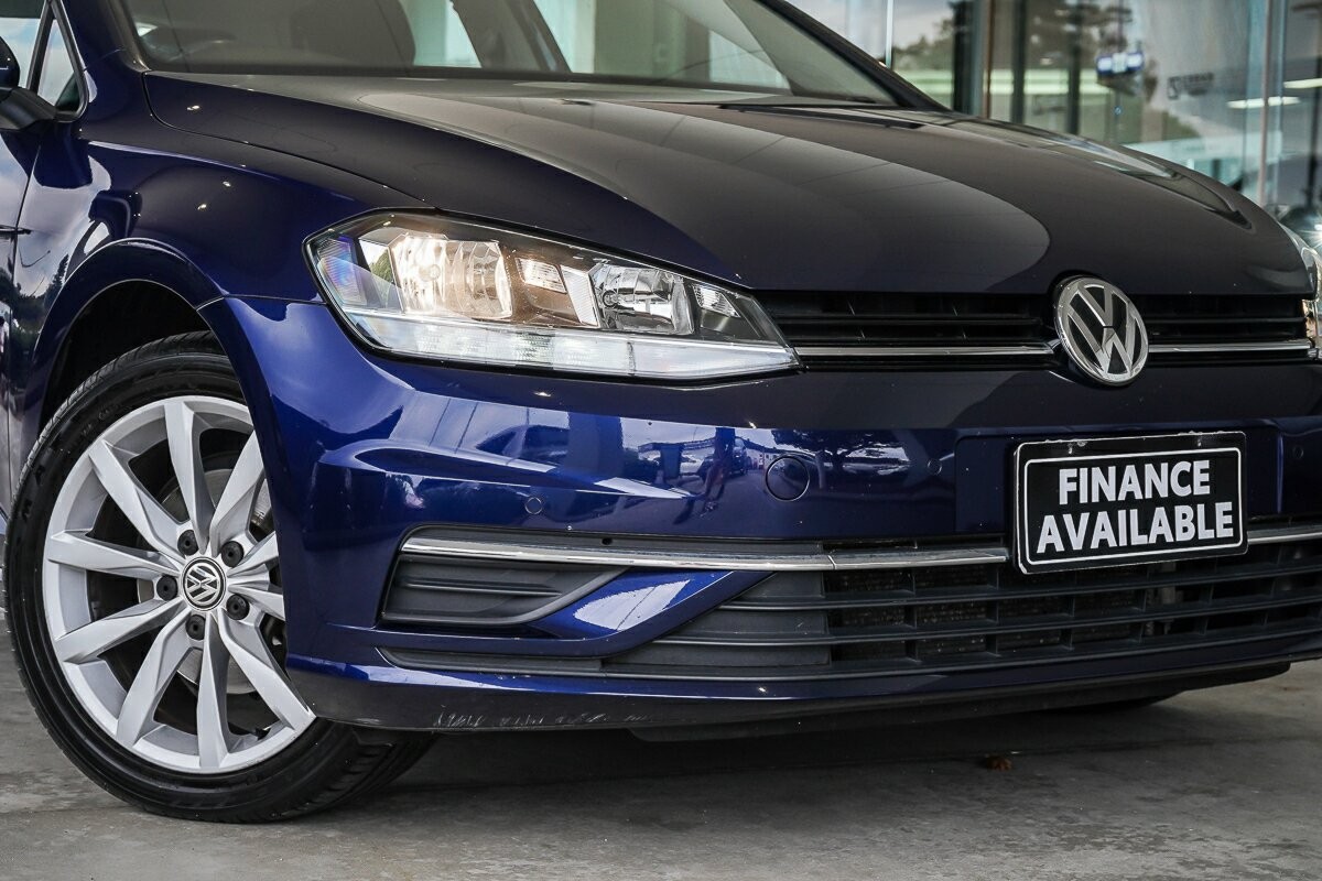 Volkswagen Golf image 2