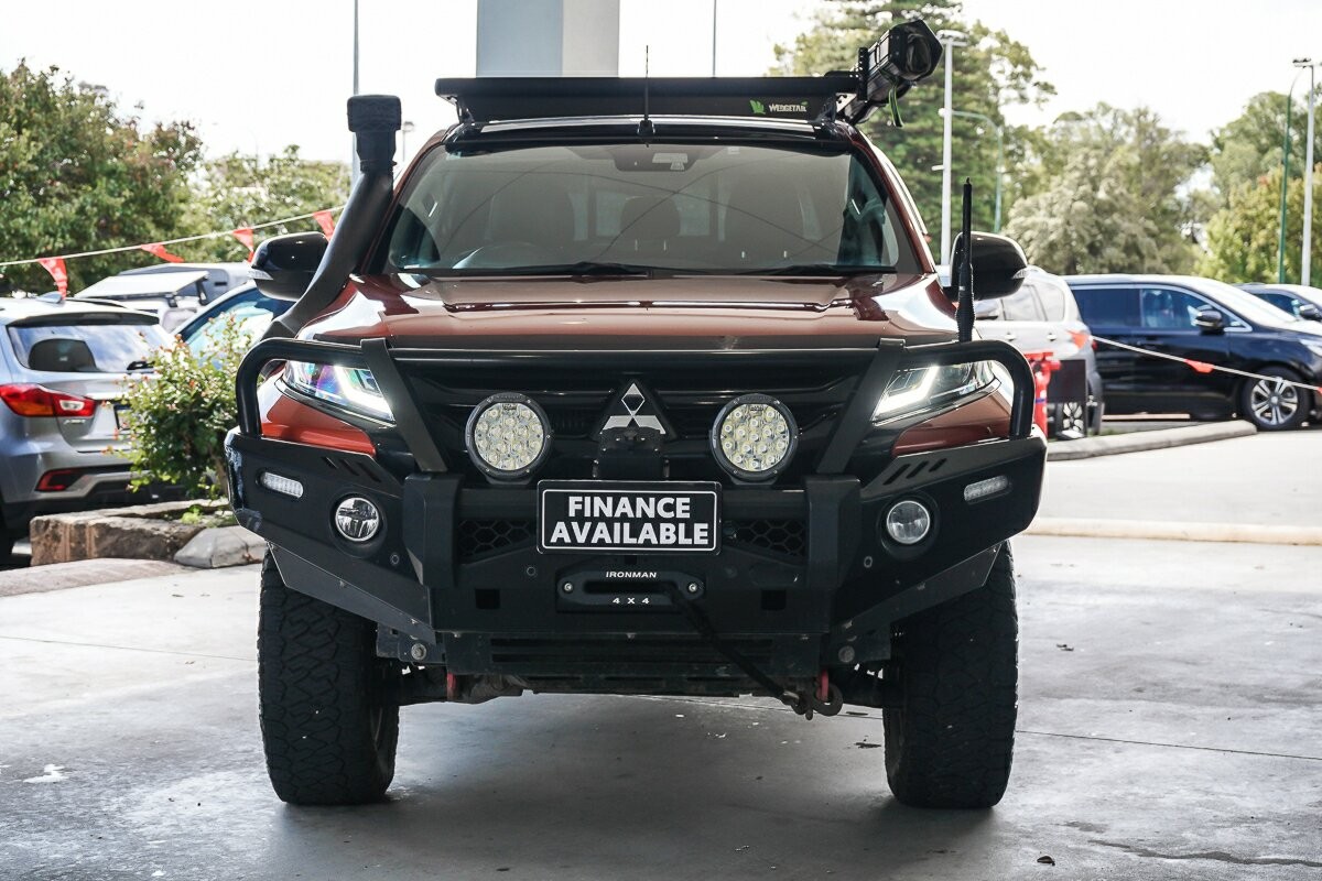 Mitsubishi Triton image 3