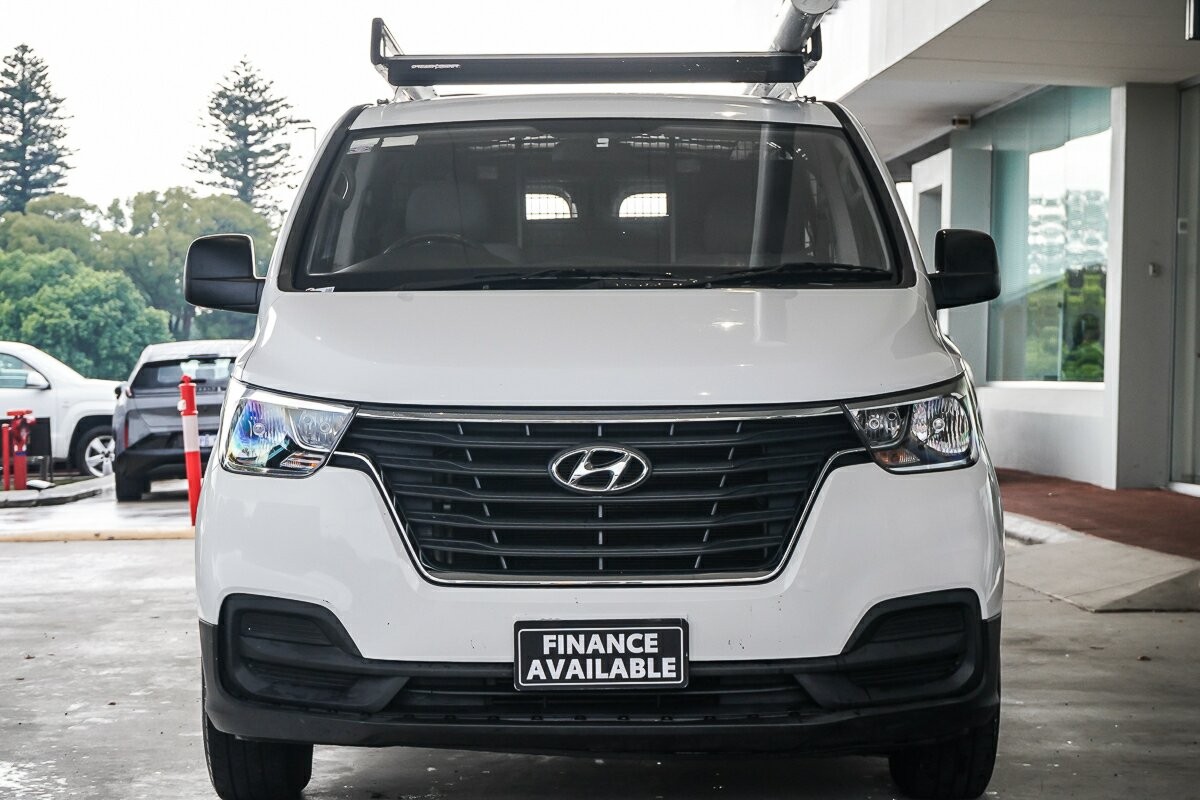 Hyundai Iload image 3