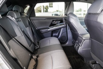 https://vehicle-cdn.autoleague.cloud/31373_U309748_13.jpg