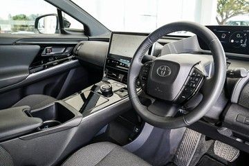 https://vehicle-cdn.autoleague.cloud/31373_U309748_15.jpg