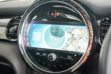 https://vehicle-cdn.autoleague.cloud/31373_U309766_19.jpg