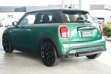 https://vehicle-cdn.autoleague.cloud/31373_U309766_5.jpg