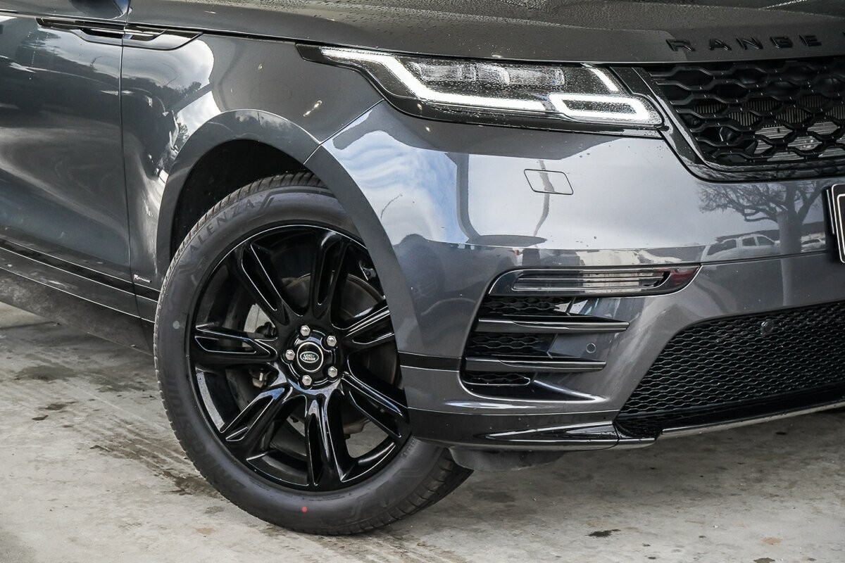 Land Rover Range Rover Velar image 2