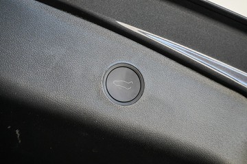https://vehicle-cdn.autoleague.cloud/31373_U309769_12.jpg