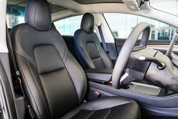 https://vehicle-cdn.autoleague.cloud/31373_U309769_17.jpg