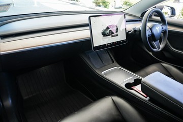 https://vehicle-cdn.autoleague.cloud/31373_U309769_24.jpg