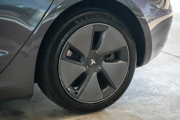 https://vehicle-cdn.autoleague.cloud/31373_U309769_5.jpg