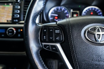 https://vehicle-cdn.autoleague.cloud/31373_U309774_16.jpg