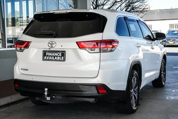 https://vehicle-cdn.autoleague.cloud/31373_U309774_8.jpg