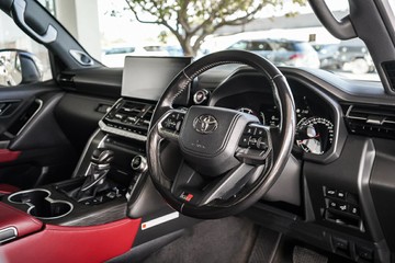 https://vehicle-cdn.autoleague.cloud/31373_U309785_20.jpg